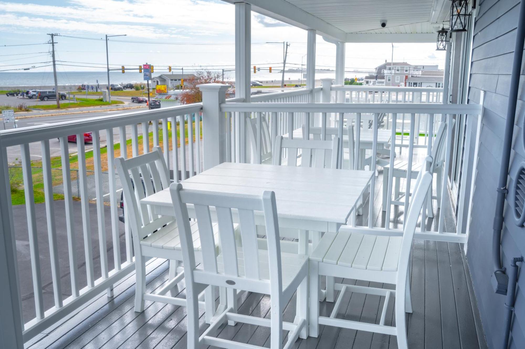 935 Ocean, A Beachside Inn แฮมป์ตัน ภายนอก รูปภาพ